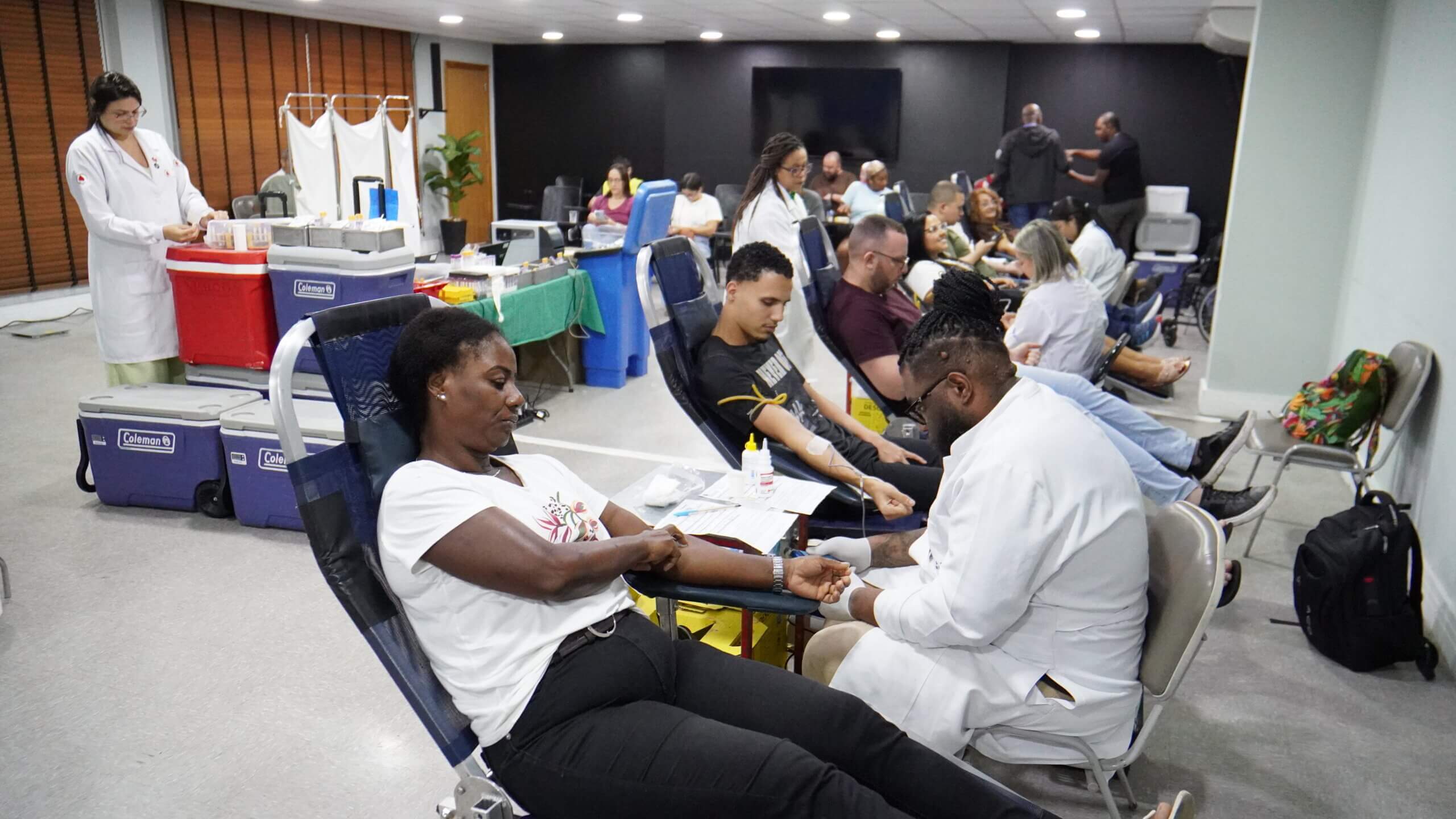ADVEC em parceria com o HEMORIO realiza campanha de doação de sangue em ação de solidariedade